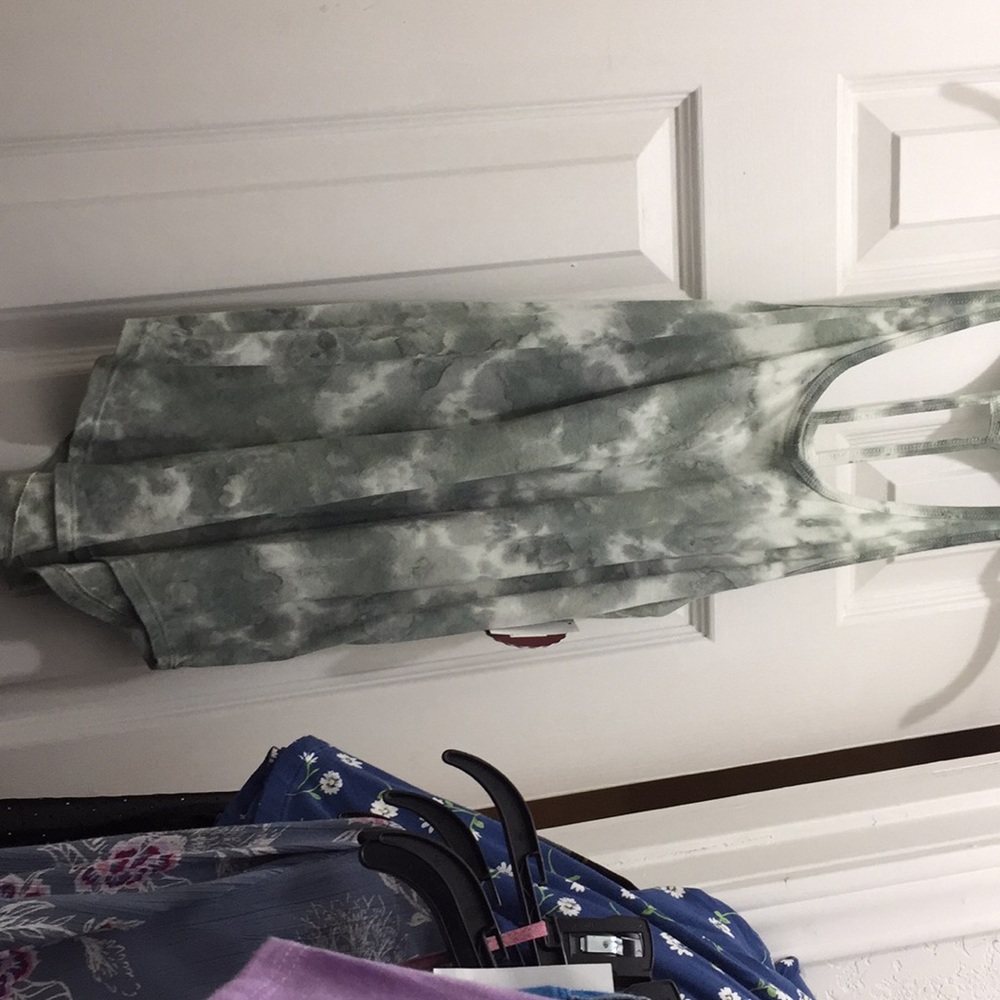So Cut Out RaceBack Tanktop